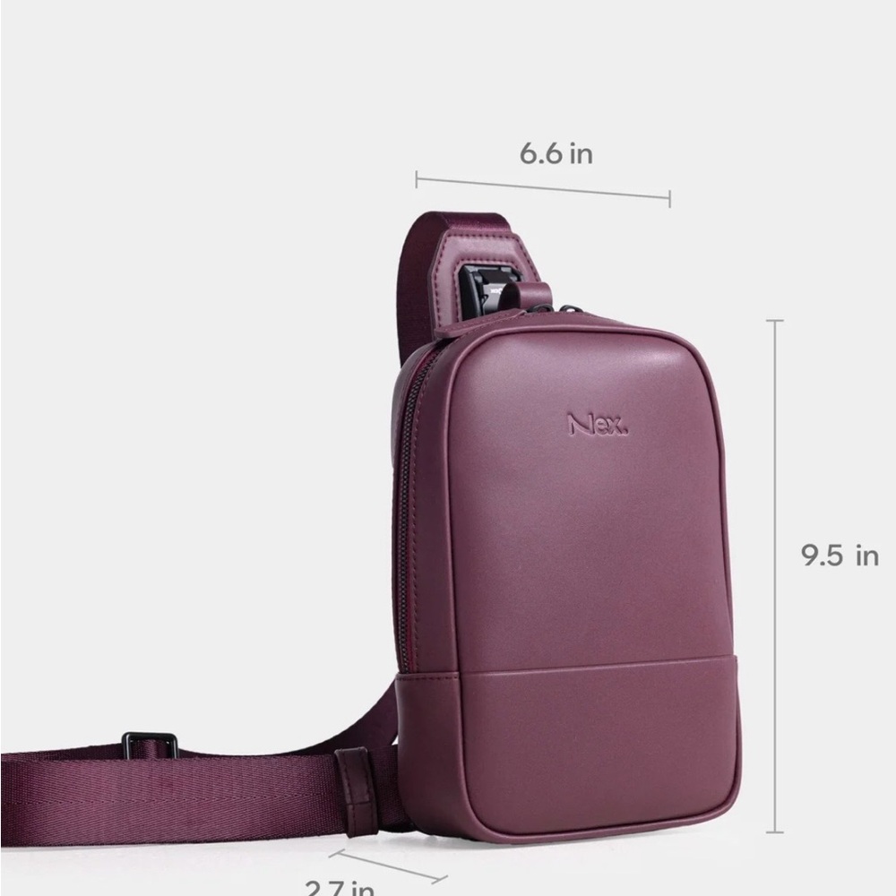 Magnetic/detachable crossbody/chest Nex bag, vegan leather, like new - Picture 6 of 11